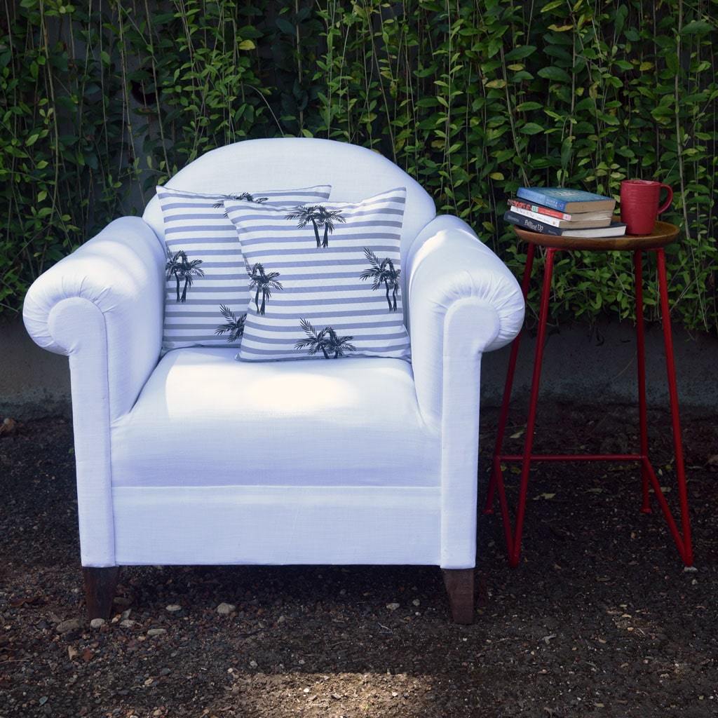 Monotone Starkness Cushion Cover (Without Filler)